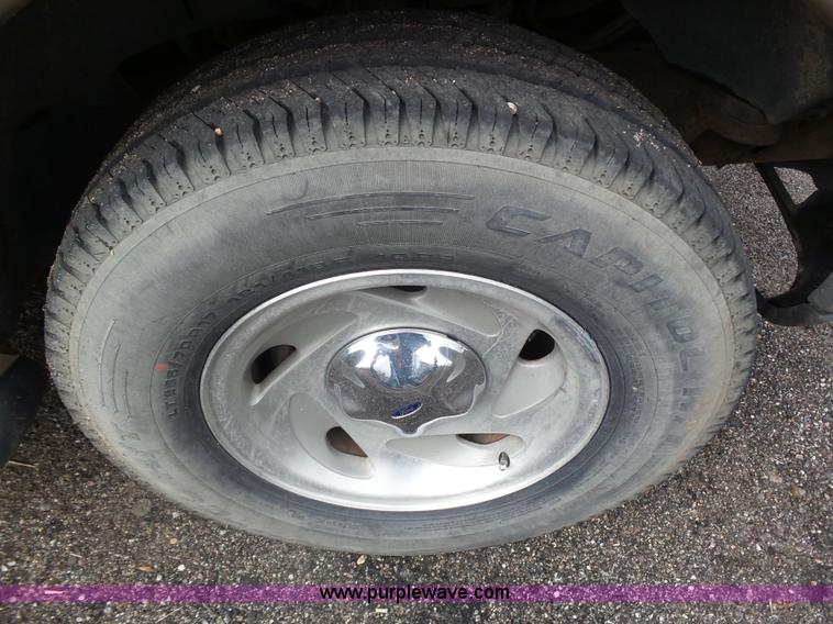 image for item BY9579 1998 Ford Expedition Eddie Bauer SUV