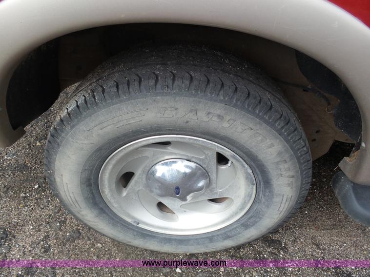 image for item BY9579 1998 Ford Expedition Eddie Bauer SUV