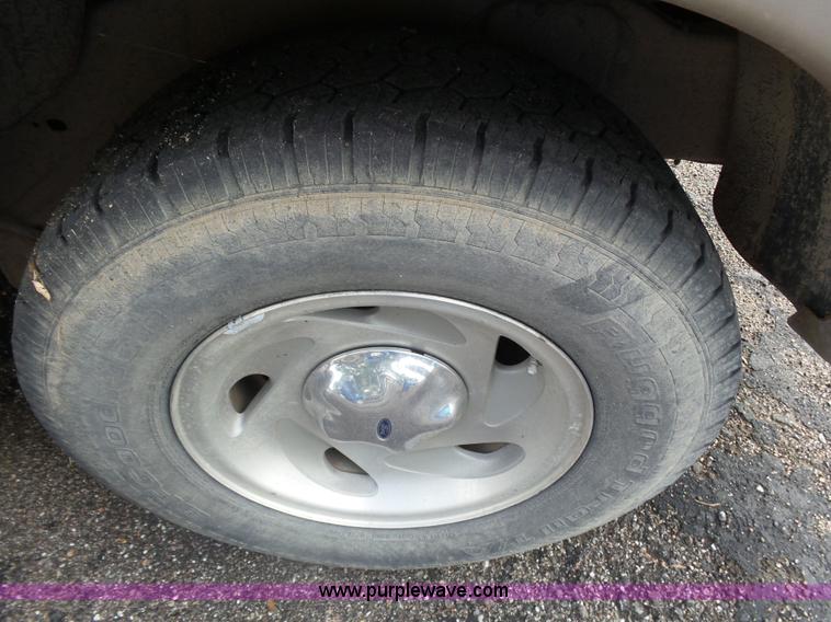 image for item BY9579 1998 Ford Expedition Eddie Bauer SUV