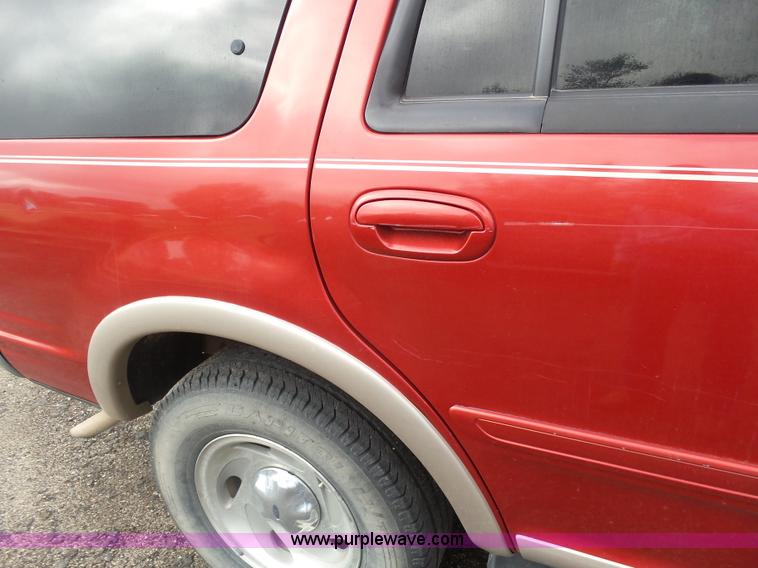 image for item BY9579 1998 Ford Expedition Eddie Bauer SUV