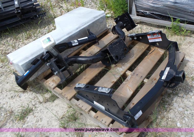 image for item CC9312 Hitches and toolbox