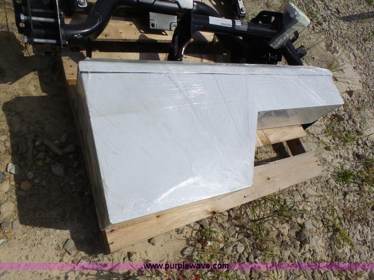 image for item CC9312 Hitches and toolbox