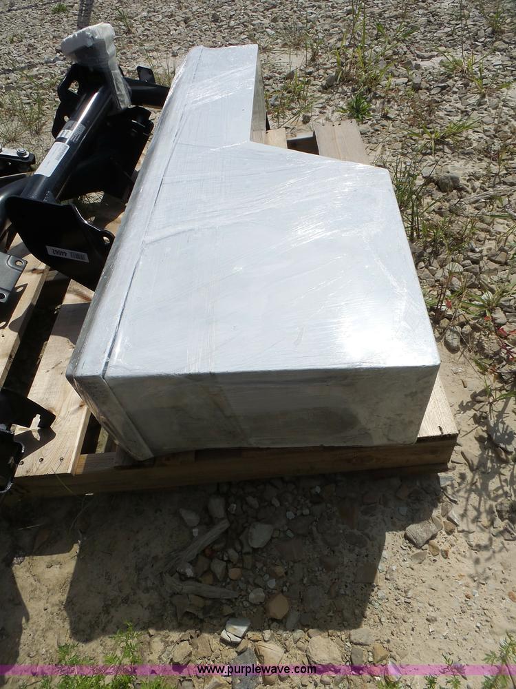 image for item CC9312 Hitches and toolbox