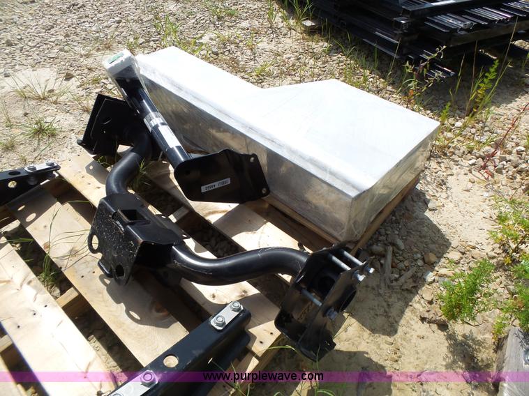 image for item CC9312 Hitches and toolbox