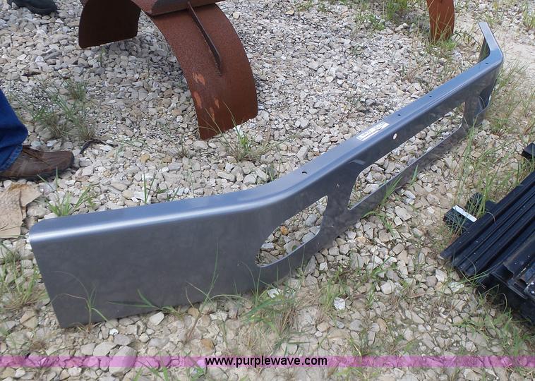 image for item CC9314 International front bumper