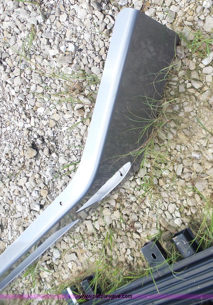 image for item CC9314 International front bumper