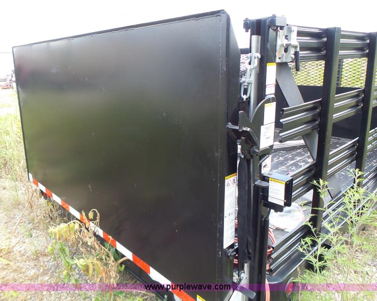 image for item CC9320 Tafco flatbed