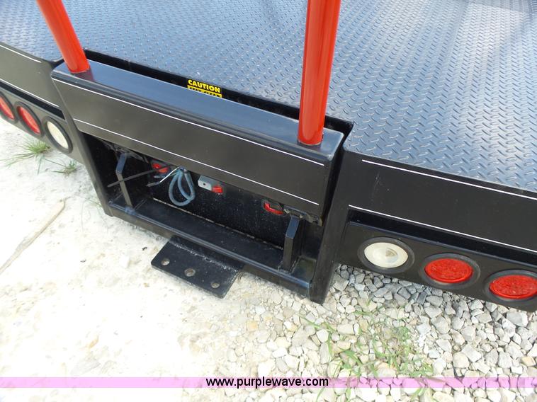 image for item CC9322 Pro Spear flatbed