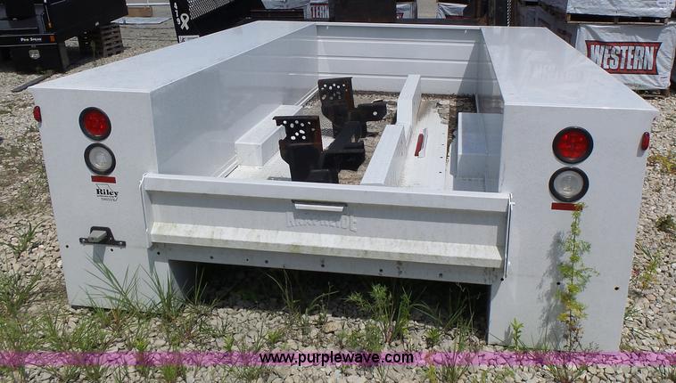 image for item CC9323 Kanpheide 6108D54J1 utility bed