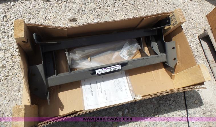 image for item CC9333 Suburbanite Western plow mount