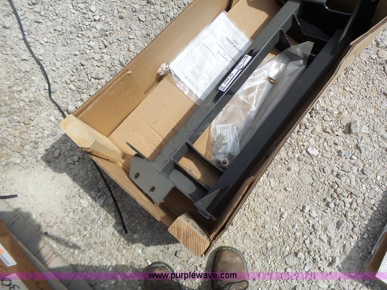 image for item CC9333 Suburbanite Western plow mount