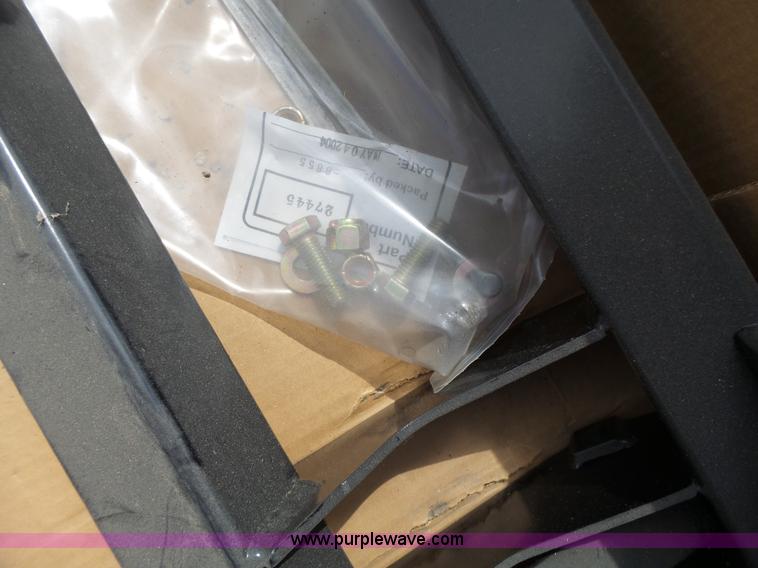 image for item CC9333 Suburbanite Western plow mount