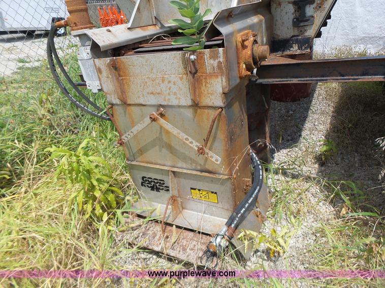 image for item CC9340 Good Roads 3-955 stainless steel spreader