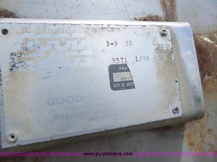 image for item CC9340 Good Roads 3-955 stainless steel spreader