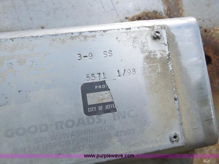 image for item CC9340 Good Roads 3-955 stainless steel spreader