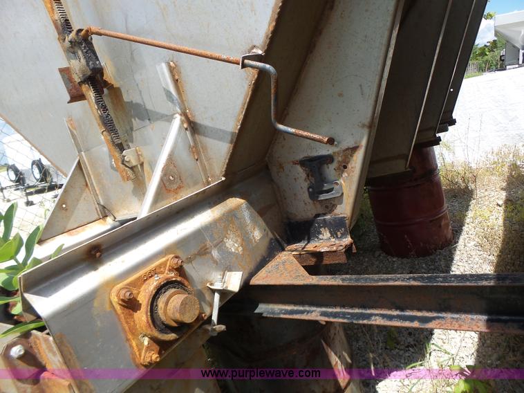 image for item CC9340 Good Roads 3-955 stainless steel spreader