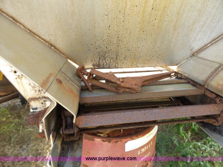 image for item CC9340 Good Roads 3-955 stainless steel spreader