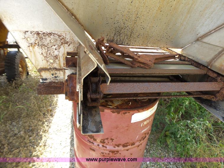 image for item CC9340 Good Roads 3-955 stainless steel spreader