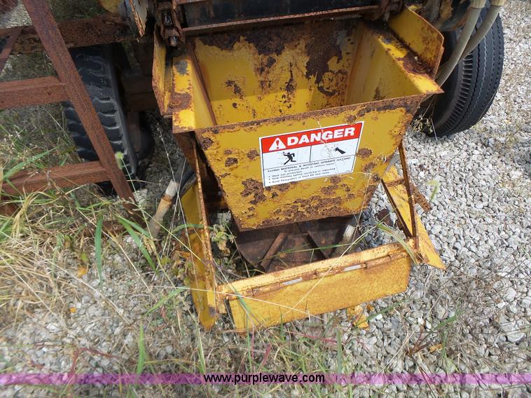 image for item CC9341 Hi-way E12500 spreader