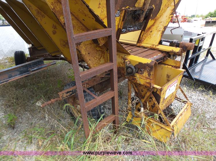 image for item CC9341 Hi-way E12500 spreader