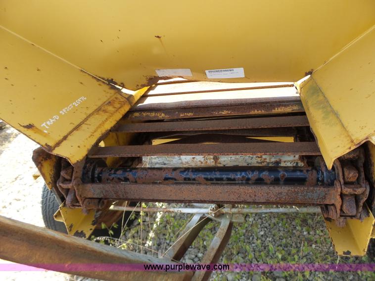 image for item CC9341 Hi-way E12500 spreader