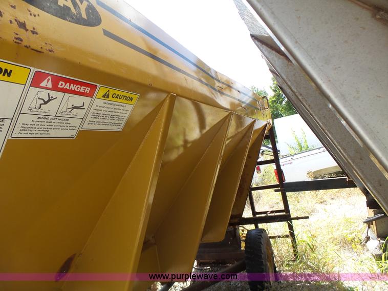 image for item CC9341 Hi-way E12500 spreader