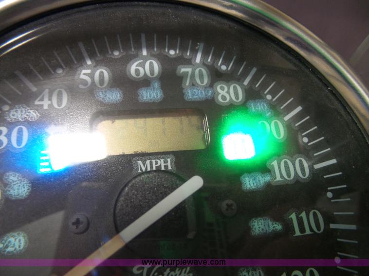 image for item CD9001 2000 Victory V92C Custom Cruiser motorcycle