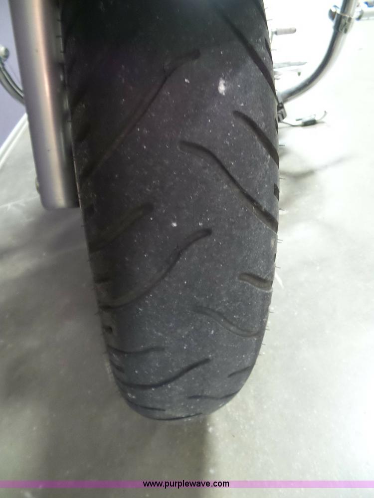 image for item CD9001 2000 Victory V92C Custom Cruiser motorcycle