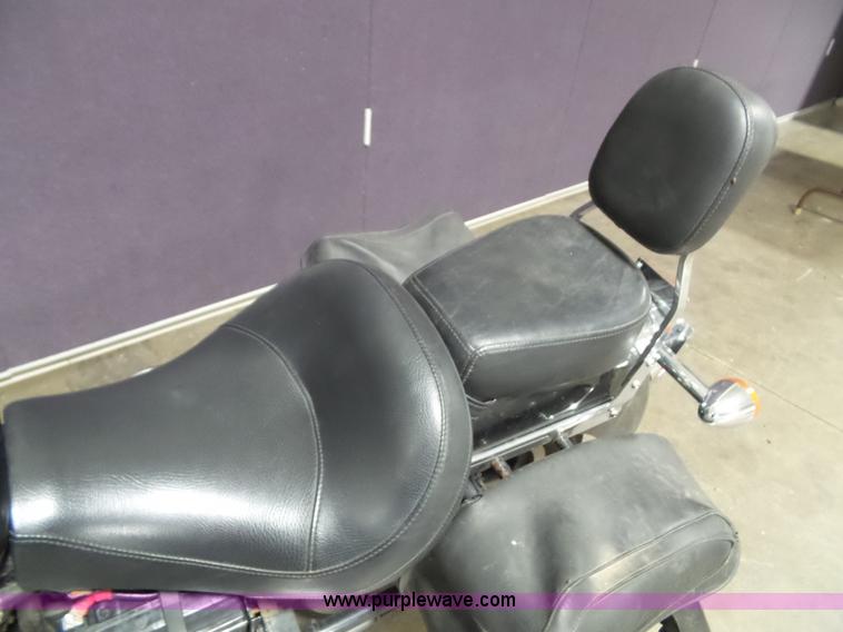 image for item CD9001 2000 Victory V92C Custom Cruiser motorcycle