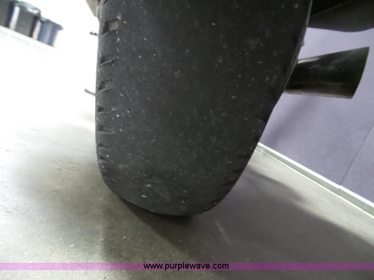 image for item CD9001 2000 Victory V92C Custom Cruiser motorcycle