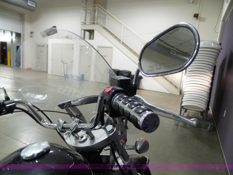 image for item CD9001 2000 Victory V92C Custom Cruiser motorcycle