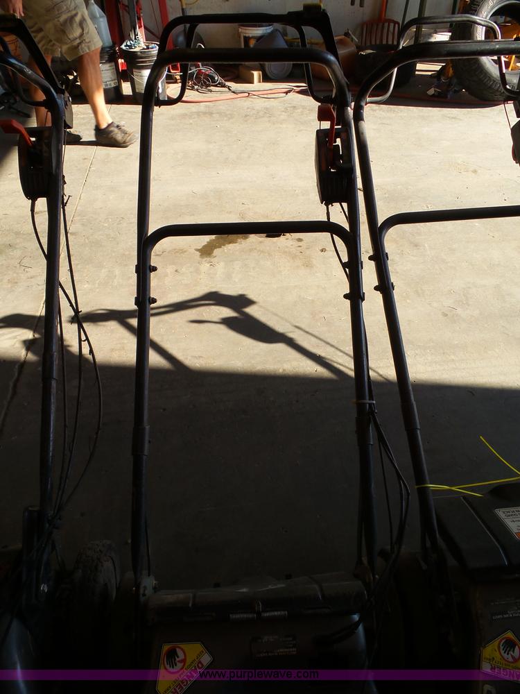 image for item CD9051 (4) Honda HRC lawn mowers