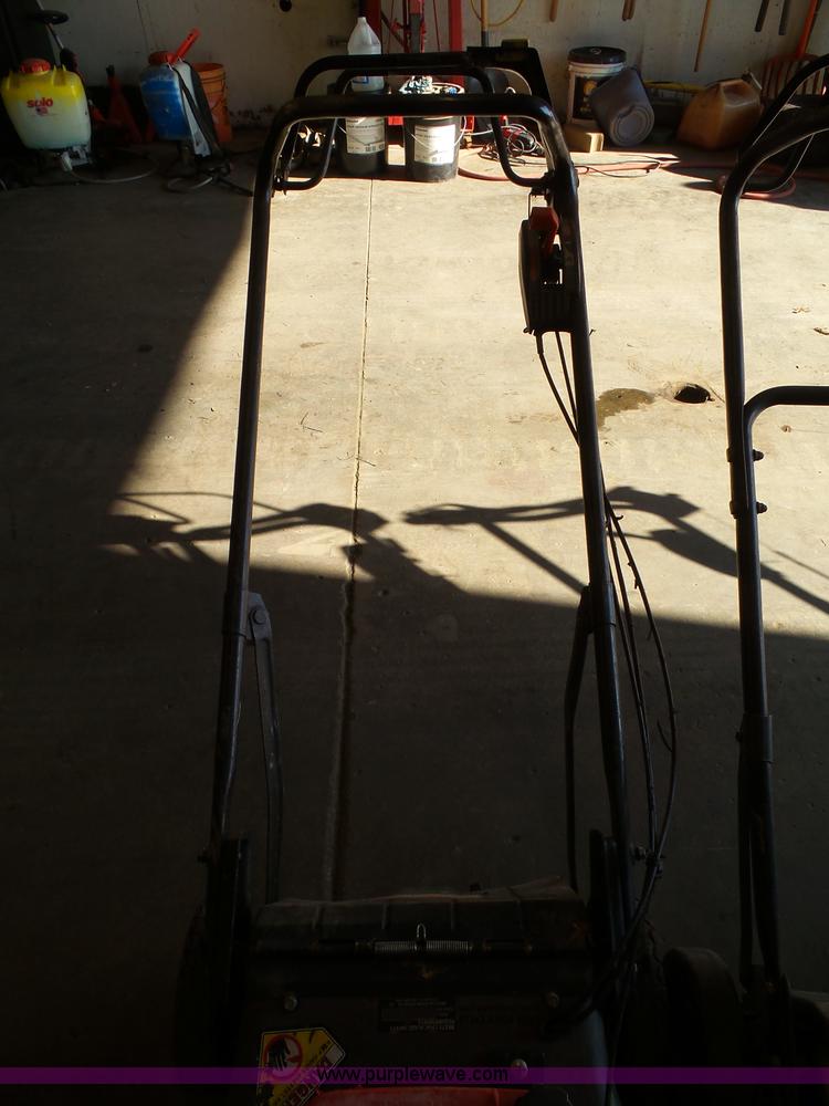 image for item CD9051 (4) Honda HRC lawn mowers