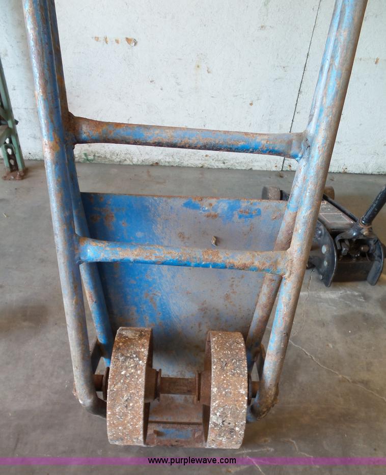 image for item CD9052 Tools