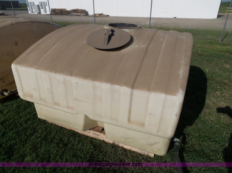 image for item CD9053 (2) 300 gallon poly tanks