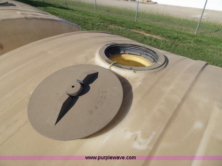 image for item CD9053 (2) 300 gallon poly tanks