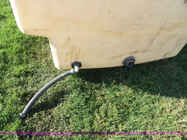 image for item CD9053 (2) 300 gallon poly tanks