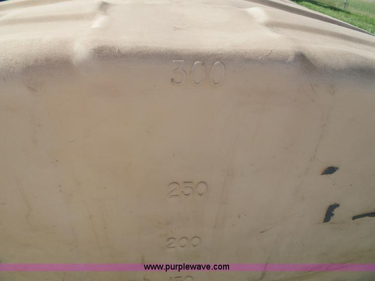 image for item CD9053 (2) 300 gallon poly tanks