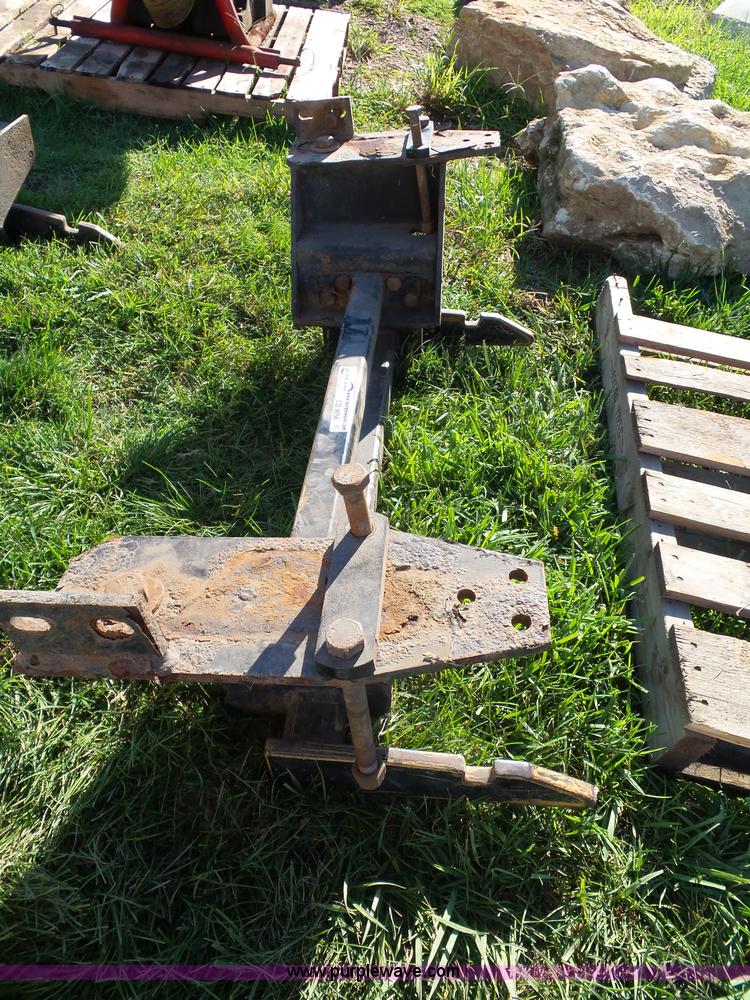 image for item CD9056 Hiniker plow mount bracket