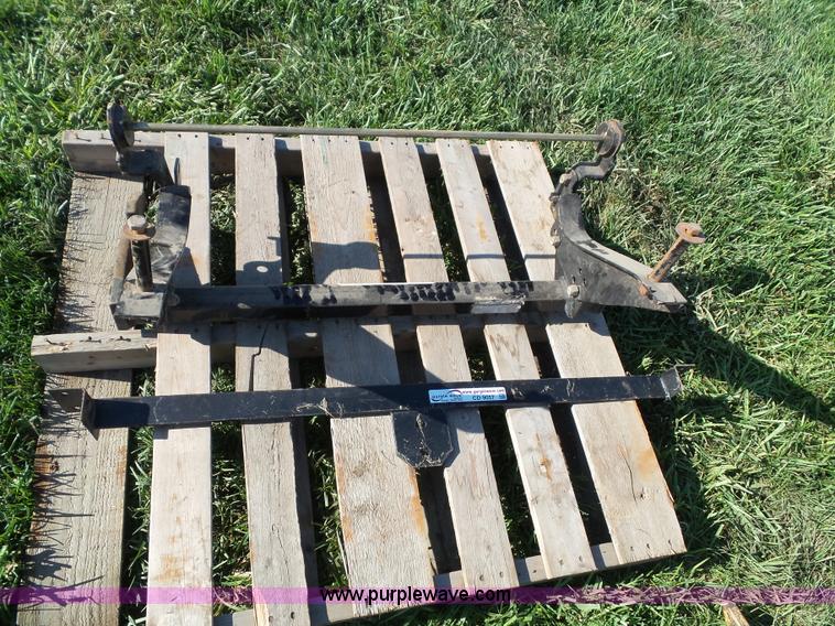 image for item CD9057 Hiniker plow mount bracket