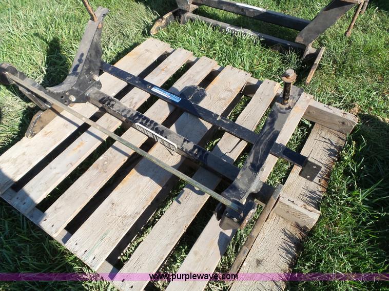 image for item CD9057 Hiniker plow mount bracket