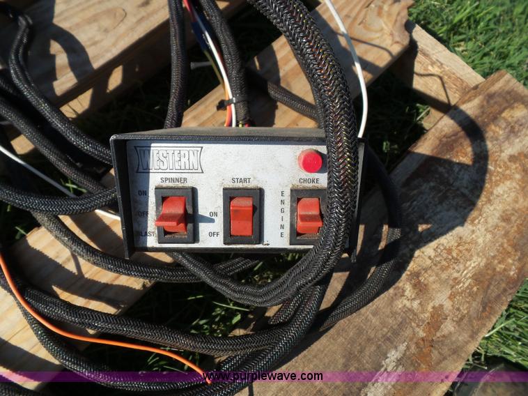 image for item CD9062 Western Ice Breaker steel spreader