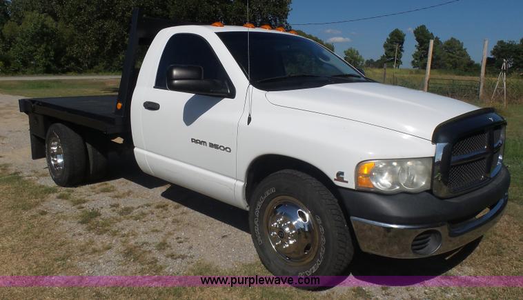 image for item CD9393 2005 Dodge Ram 3500 flatbed pickup truck