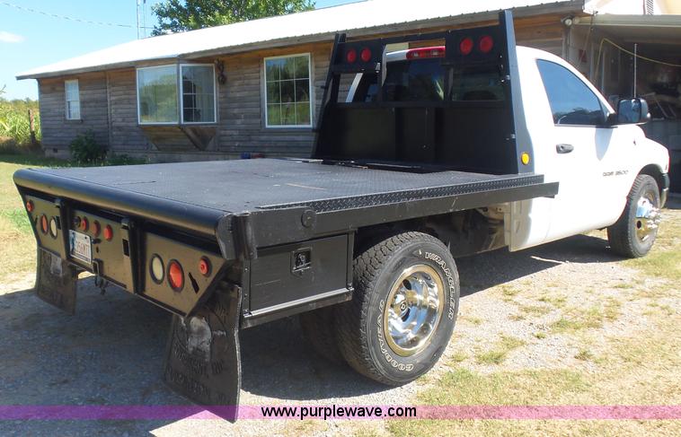 image for item CD9393 2005 Dodge Ram 3500 flatbed pickup truck