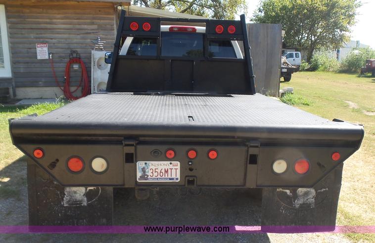 image for item CD9393 2005 Dodge Ram 3500 flatbed pickup truck