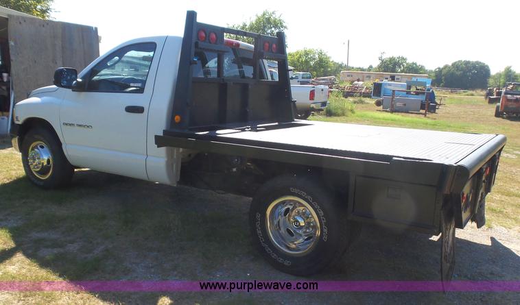image for item CD9393 2005 Dodge Ram 3500 flatbed pickup truck