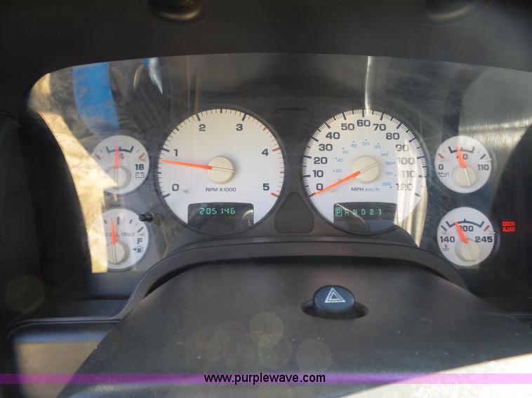 image for item CD9393 2005 Dodge Ram 3500 flatbed pickup truck