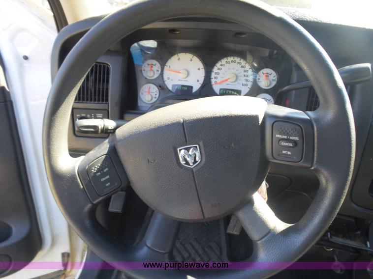 image for item CD9393 2005 Dodge Ram 3500 flatbed pickup truck