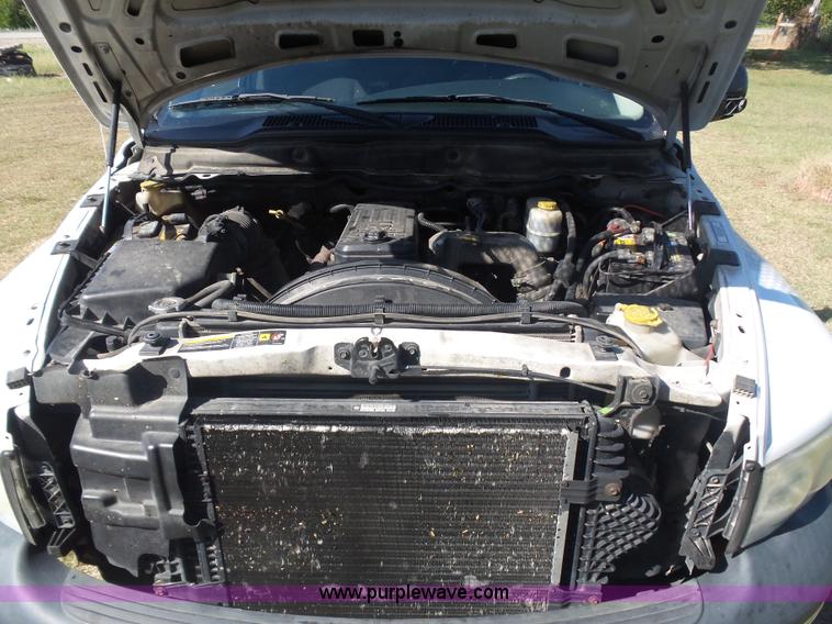 image for item CD9393 2005 Dodge Ram 3500 flatbed pickup truck