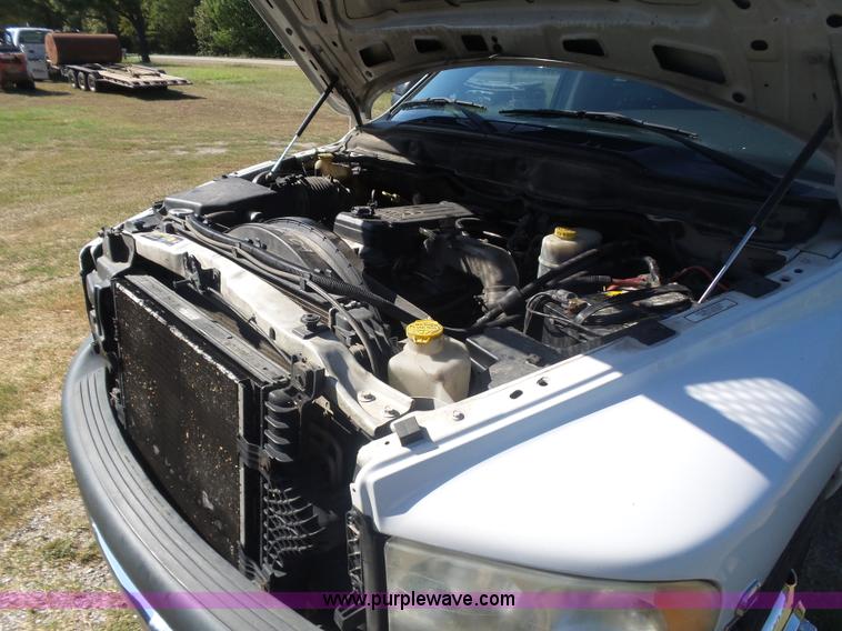 image for item CD9393 2005 Dodge Ram 3500 flatbed pickup truck